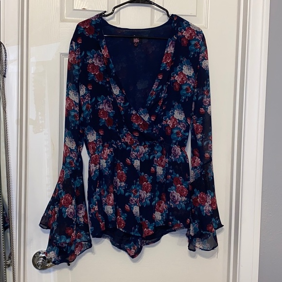 Floral romper - Picture 1 of 1